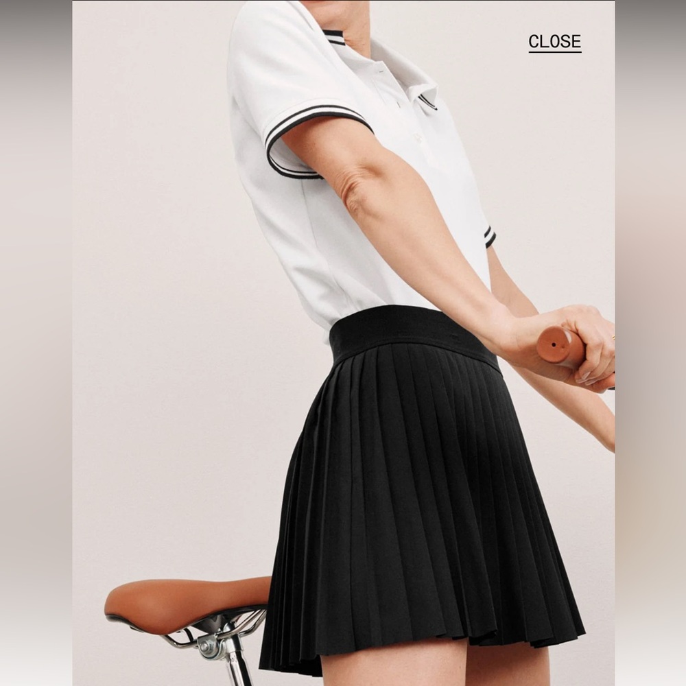 If You Pleats Mini Skirt black
